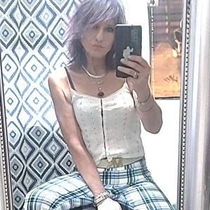 Meet your Posher, Stacey